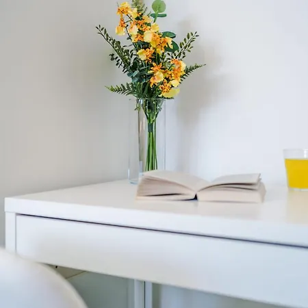 Stunning 2-bed With Allocated Parking * ليدز