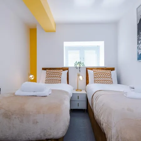 شقة Stunning 2-bed With Allocated Parking ليدز