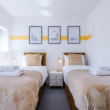 Stunning 2-bed With Allocated Parking