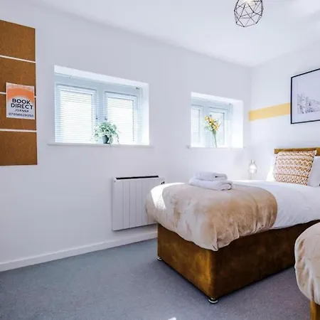شقة Stunning 2-bed With Allocated Parking ليدز