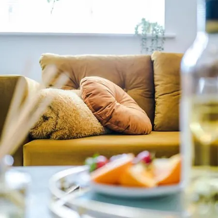 Stunning 2-bed With Allocated Parking ليدز